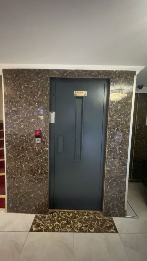 Elevator