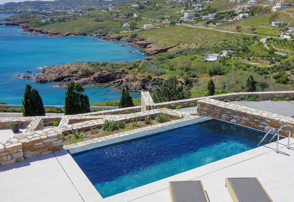 Private pool