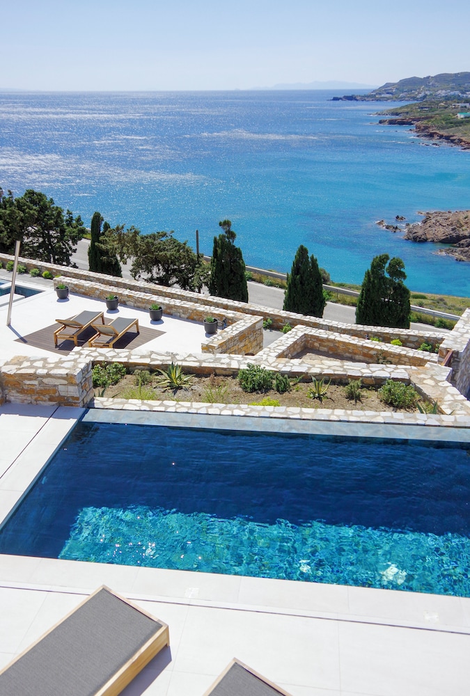 Private pool