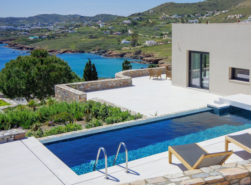 Private pool