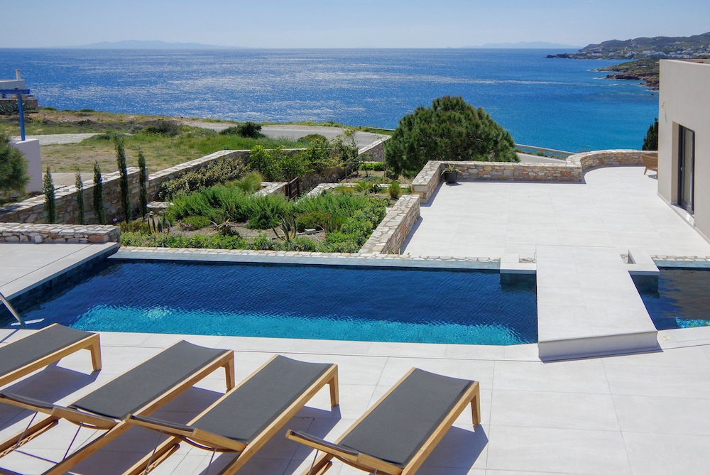 Private pool