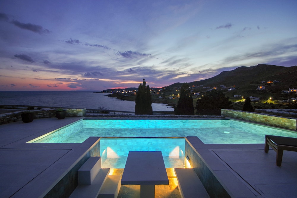 Private pool