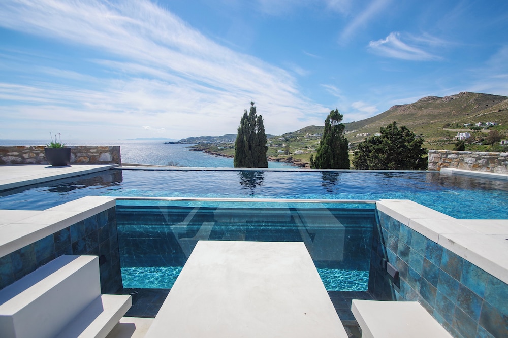 Private pool
