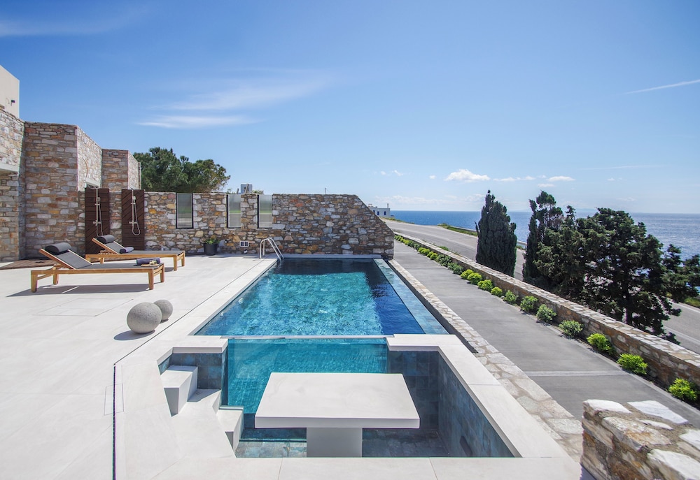 Private pool