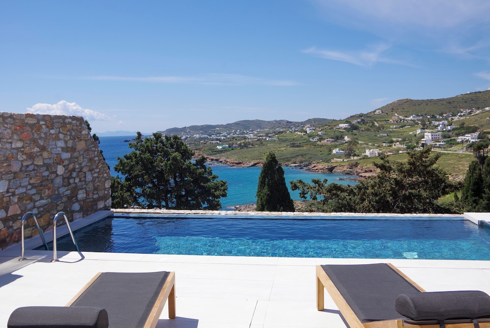 Private pool