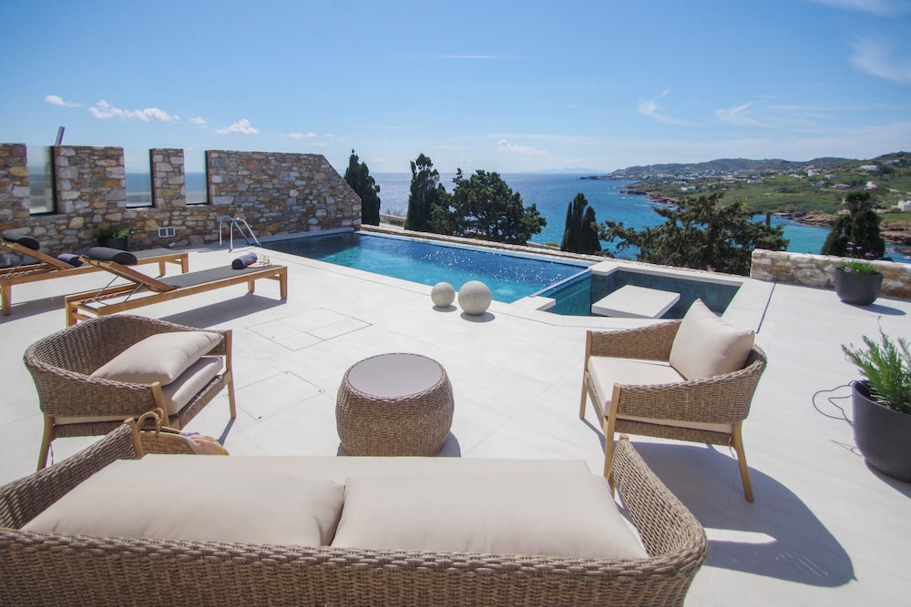 Sundeck