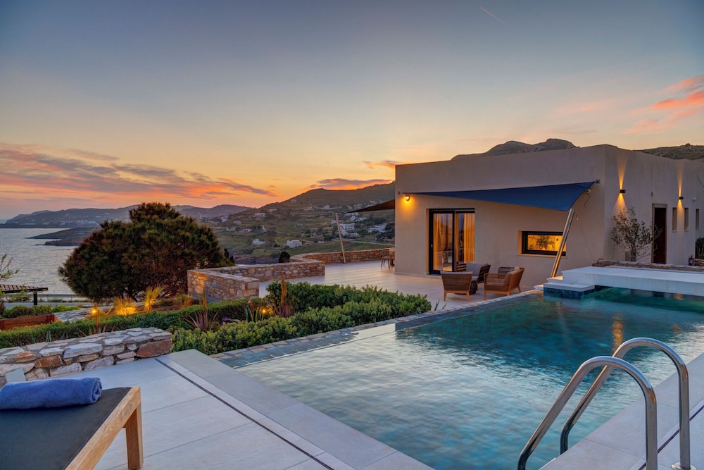 Private pool