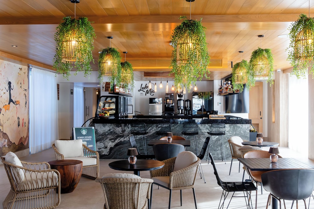 Coffee shop