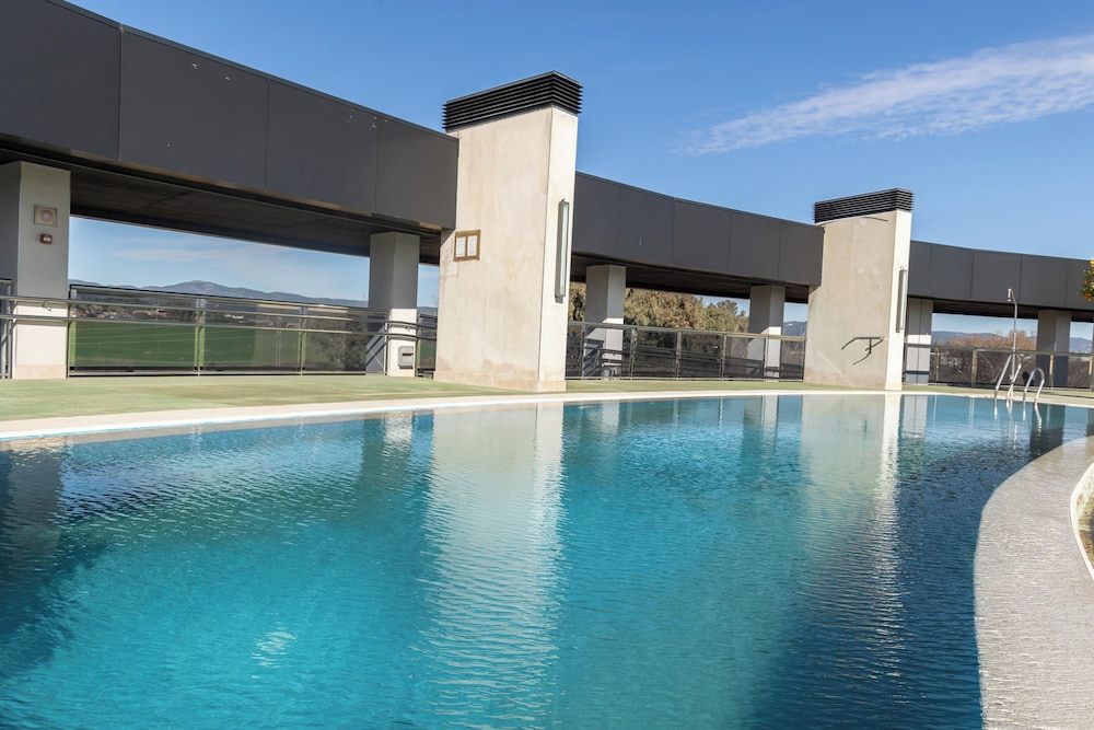 Rooftop pool