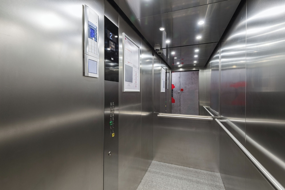 Elevator