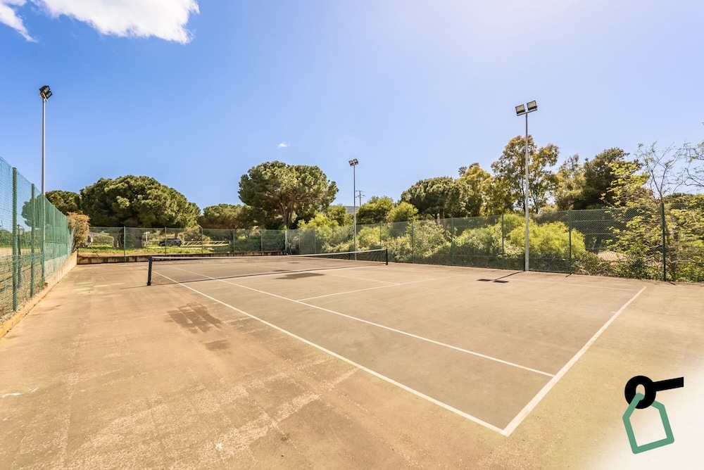 Tennis court