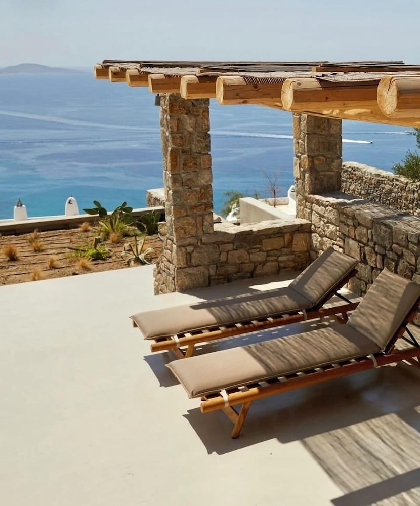 Sundeck