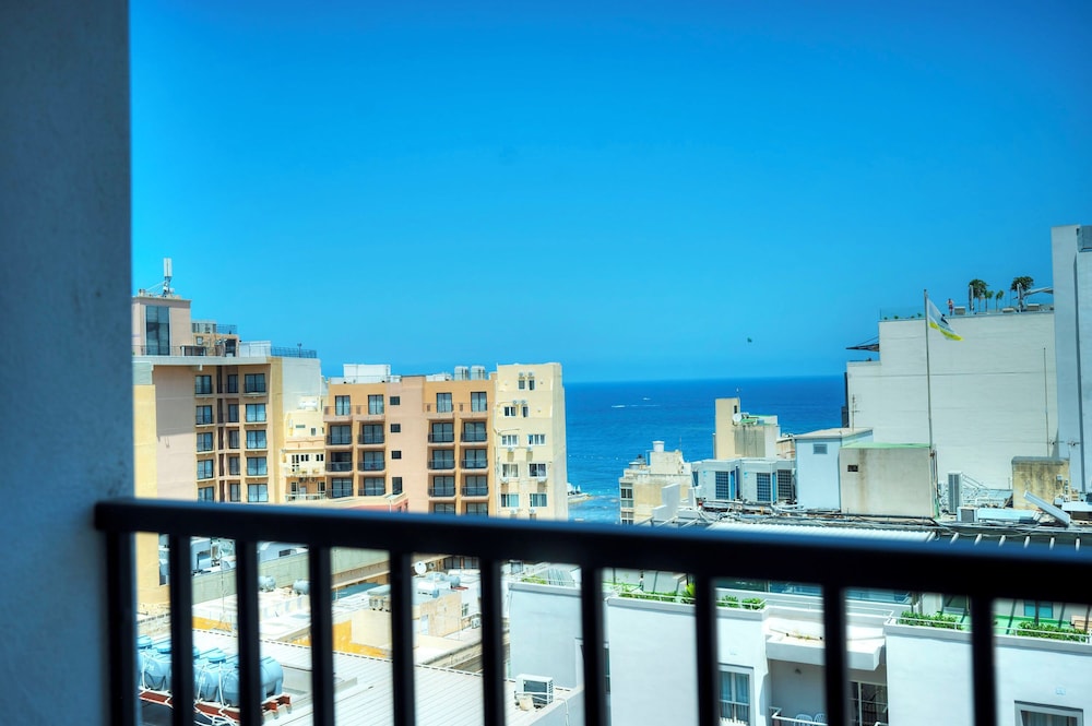 Beach/ocean view