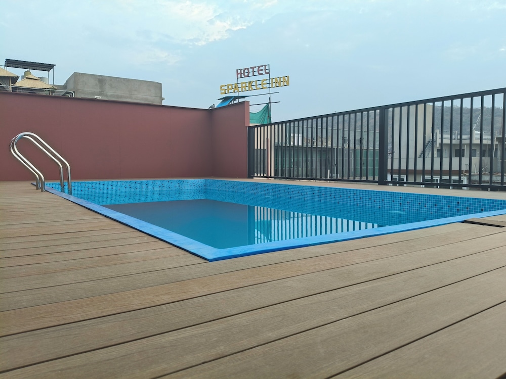 Rooftop pool