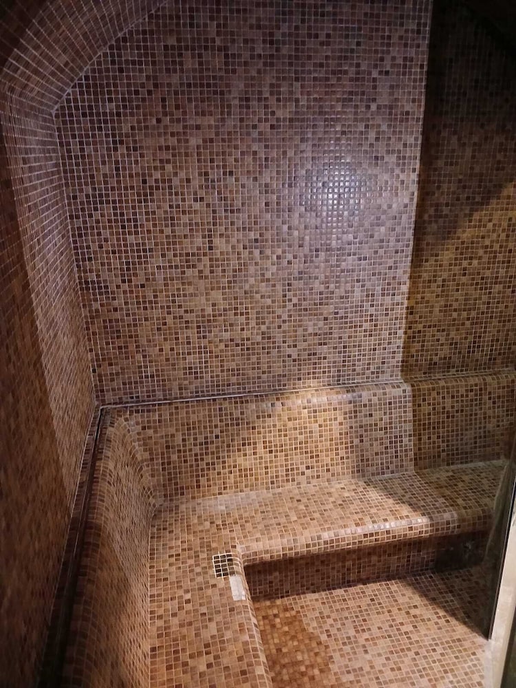 Steam room