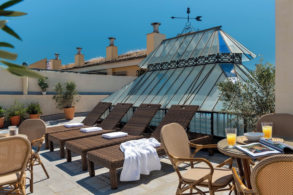 Sundeck