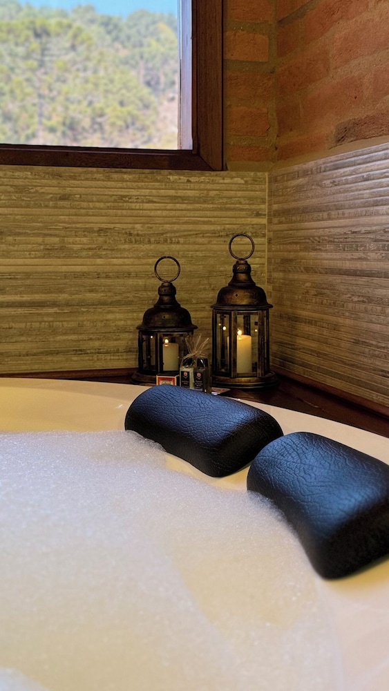 Private spa tub