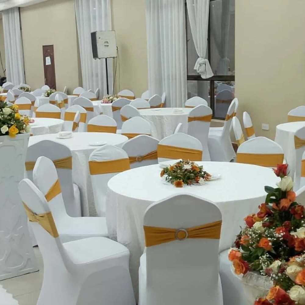 Banquet hall