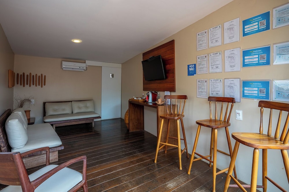 Concierge desk
