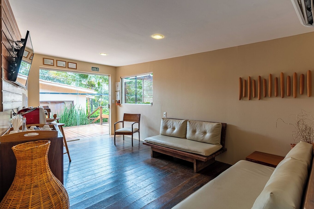 Concierge desk