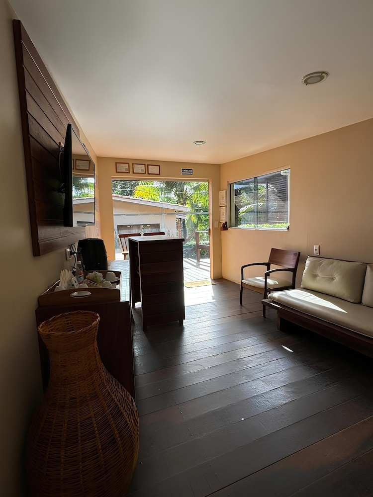 Concierge desk