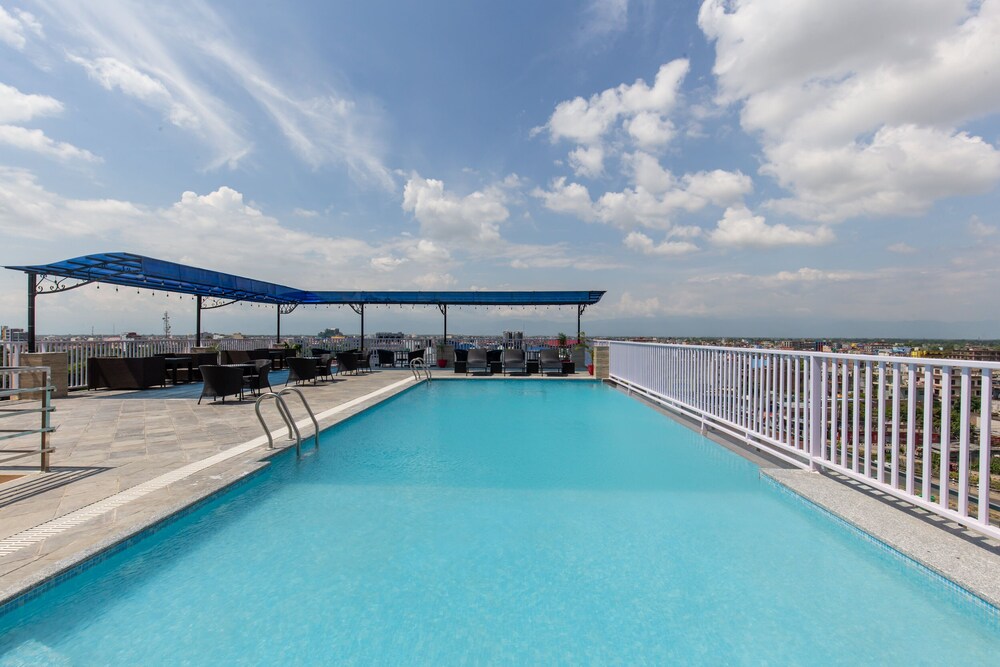 Rooftop pool