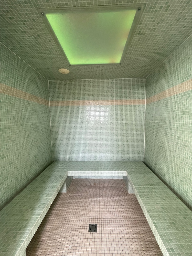 Steam room