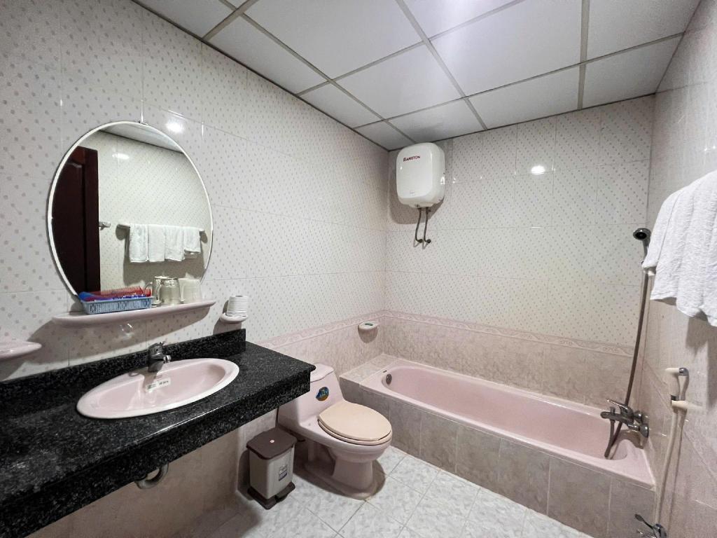 b7ada18513cd48b36f8a9e8667ddc032.jpg