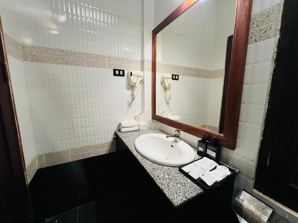 f9fed0859629bd61ff6404653f81ced9.jpg