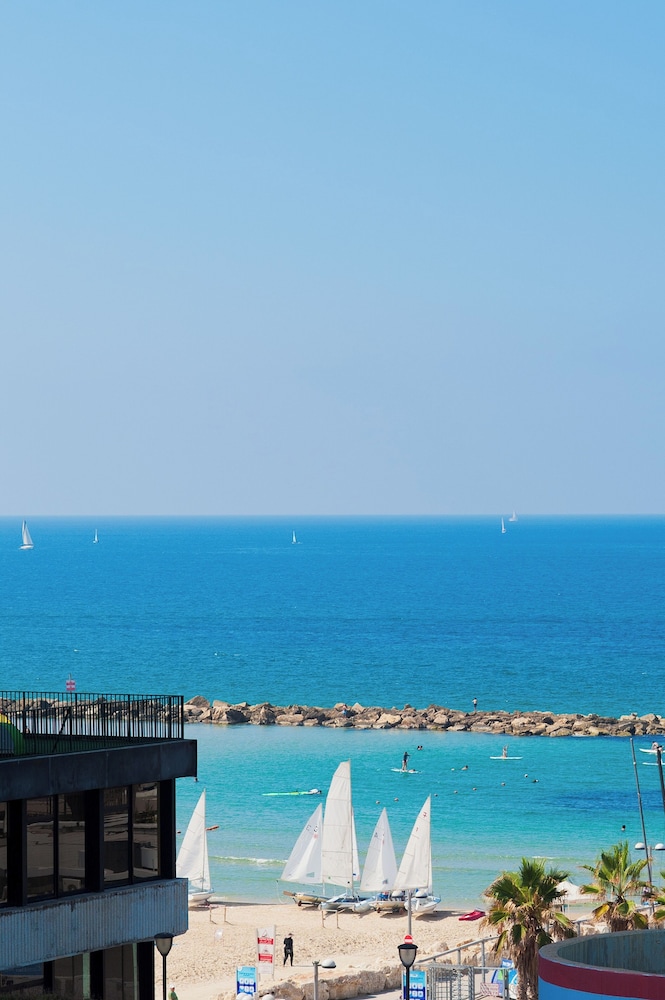Beach/ocean view