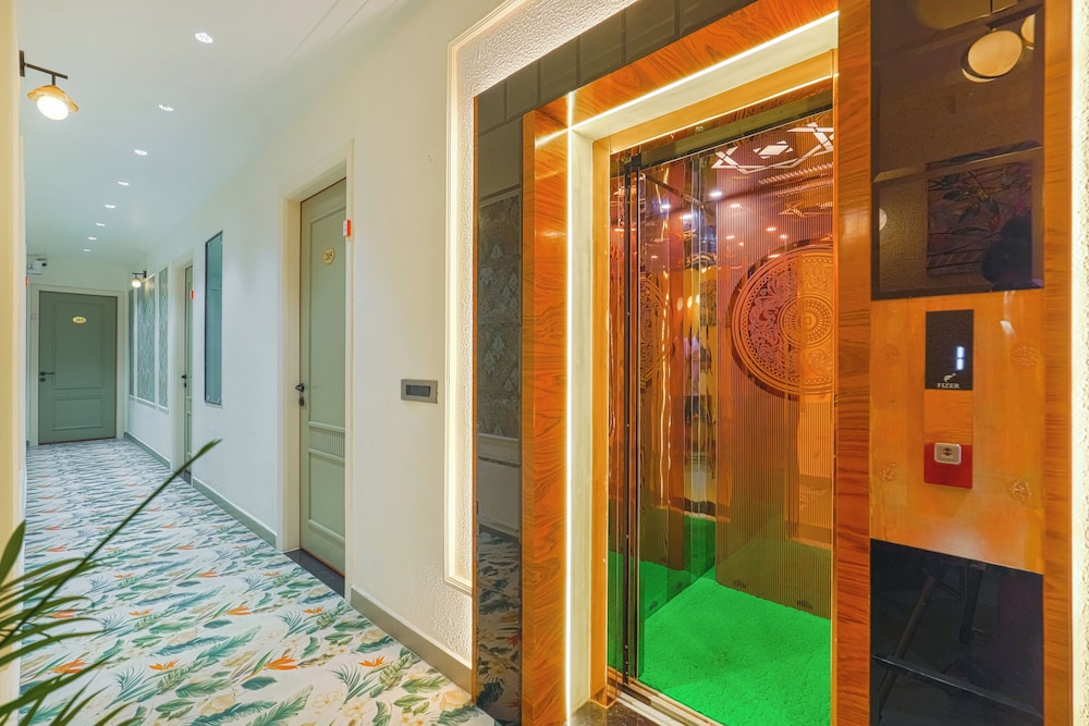 Elevator