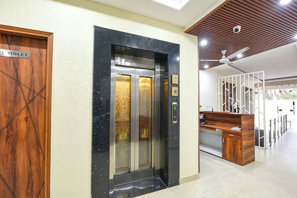 Elevator