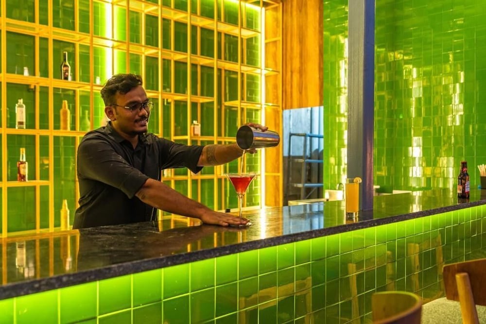 Poolside bar