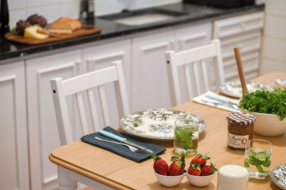 In-room dining