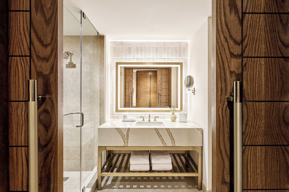 Bathroom shower