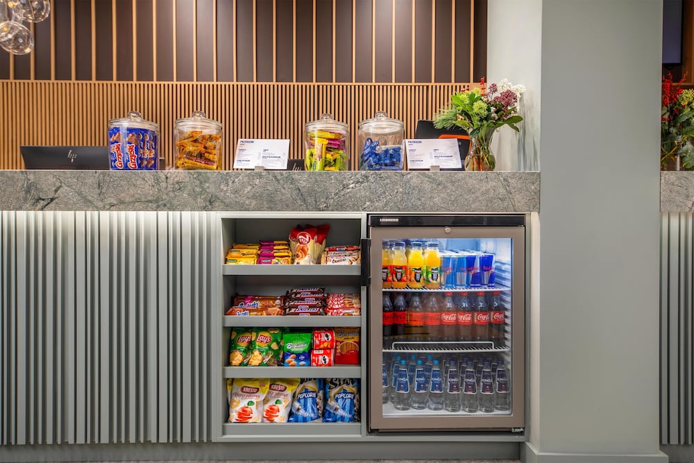 Snack bar