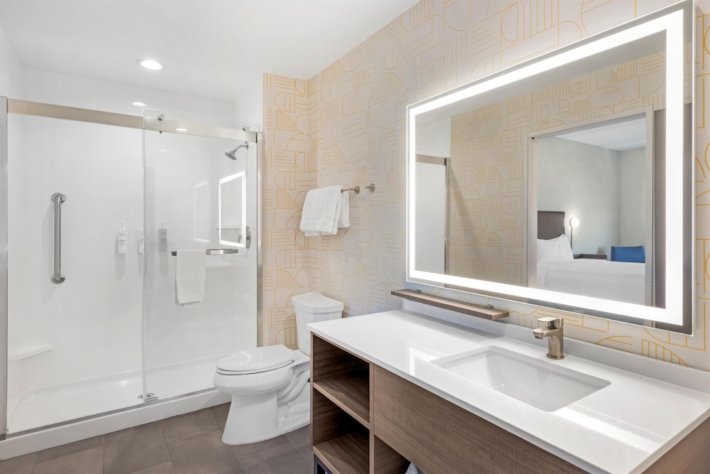 Bathroom shower