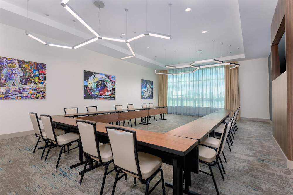Meeting facility