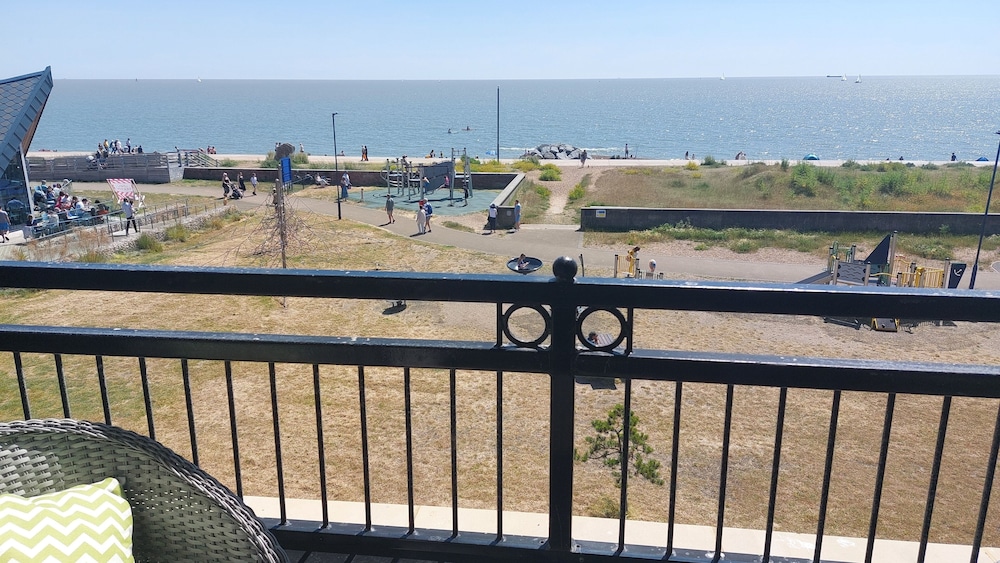 Beach/ocean view