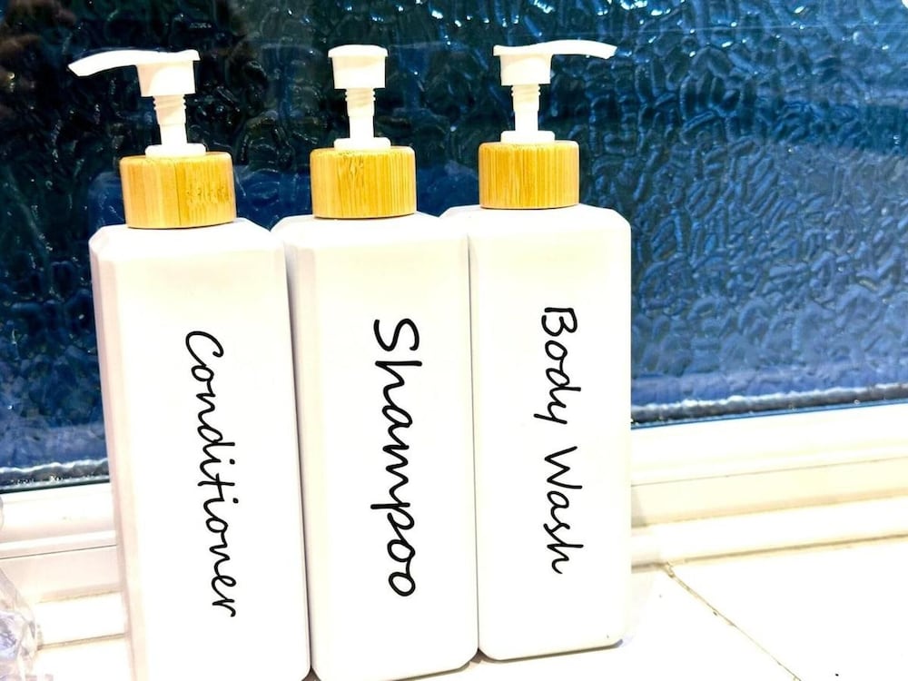 Bathroom amenities