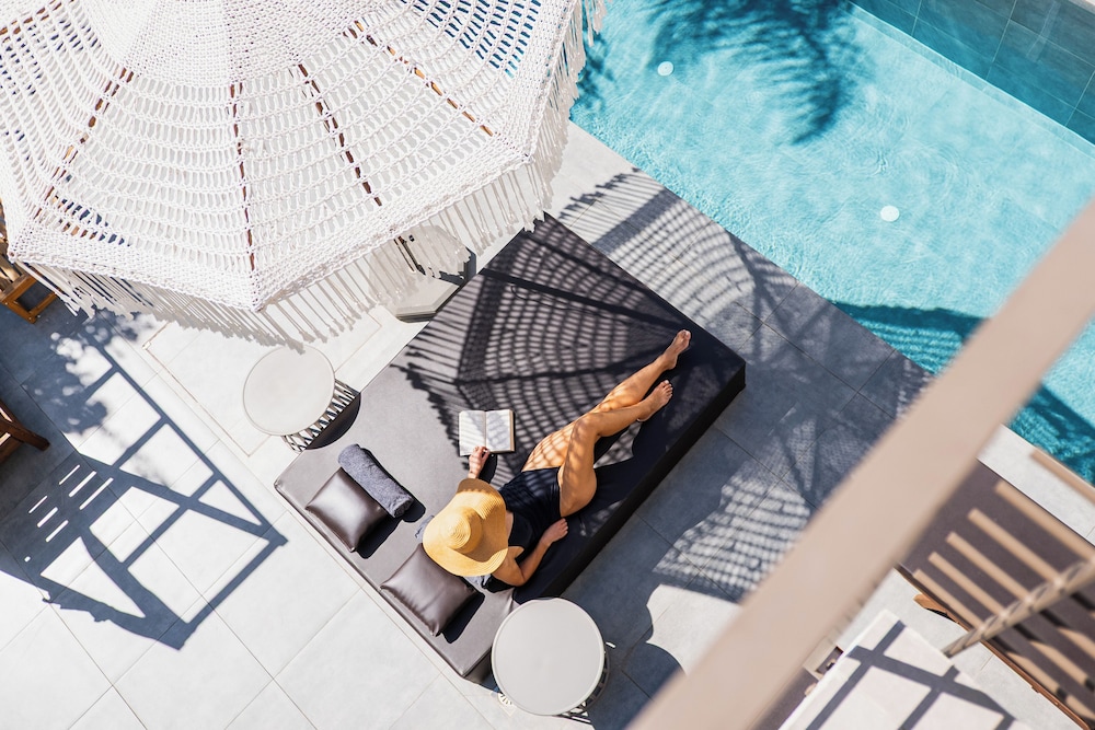 Private pool