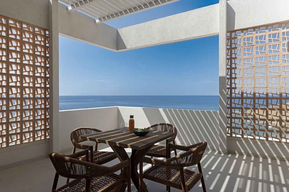 Beach/ocean view
