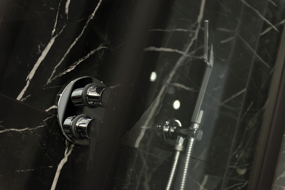 Hand-held showerhead