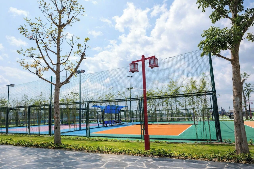 Sport court