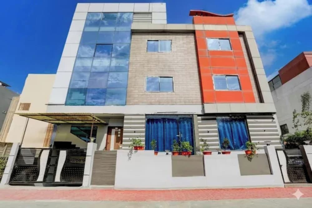 Primary image