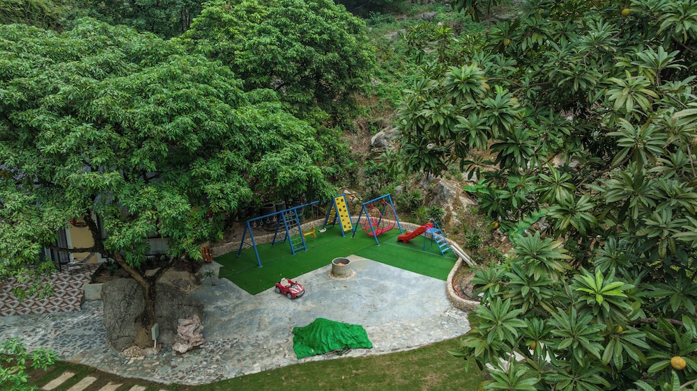 Children's play area - outdoor