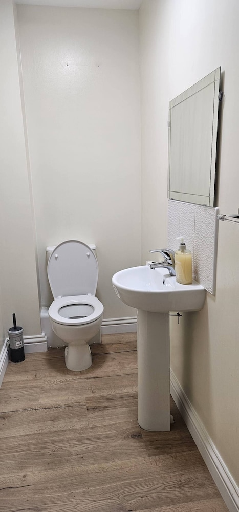 Bathroom amenities