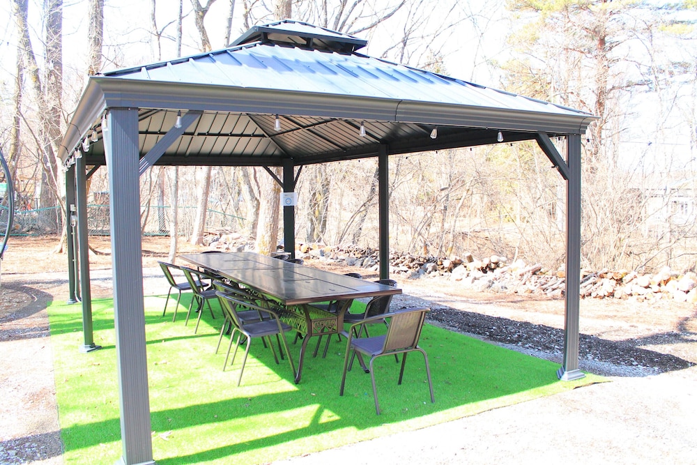 BBQ/picnic area