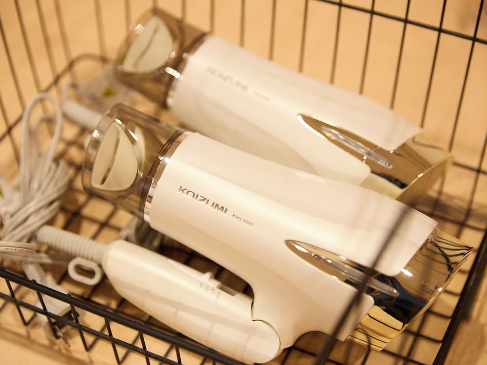 Bathroom amenities