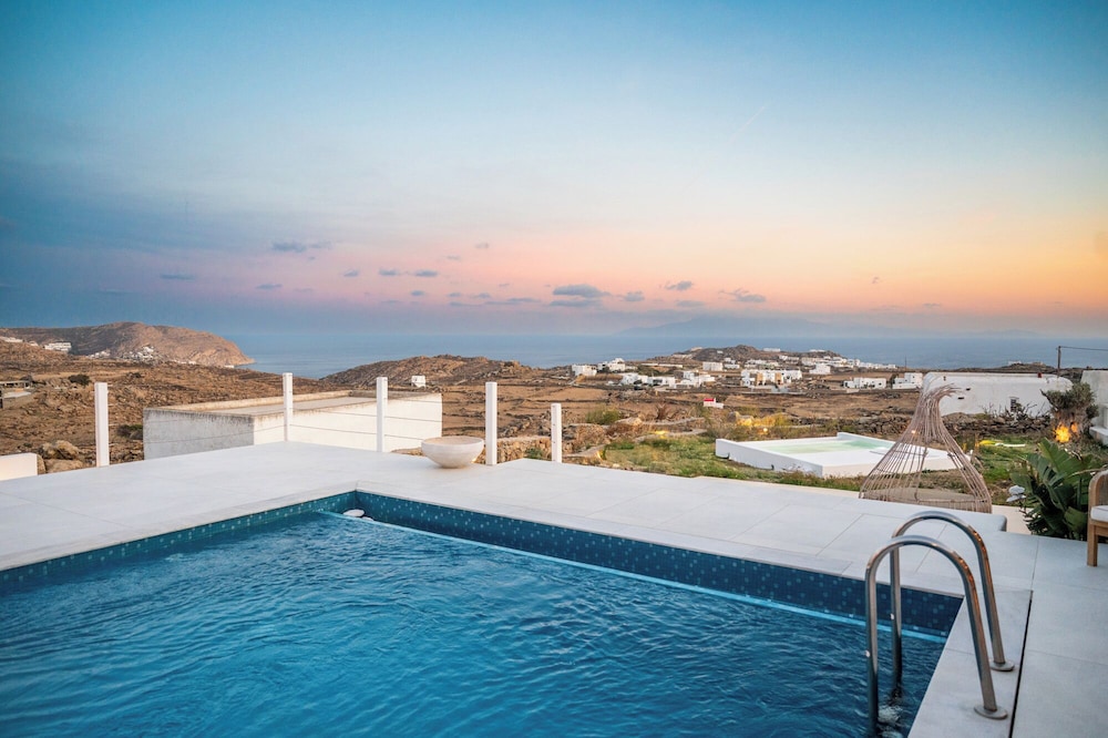 Private pool